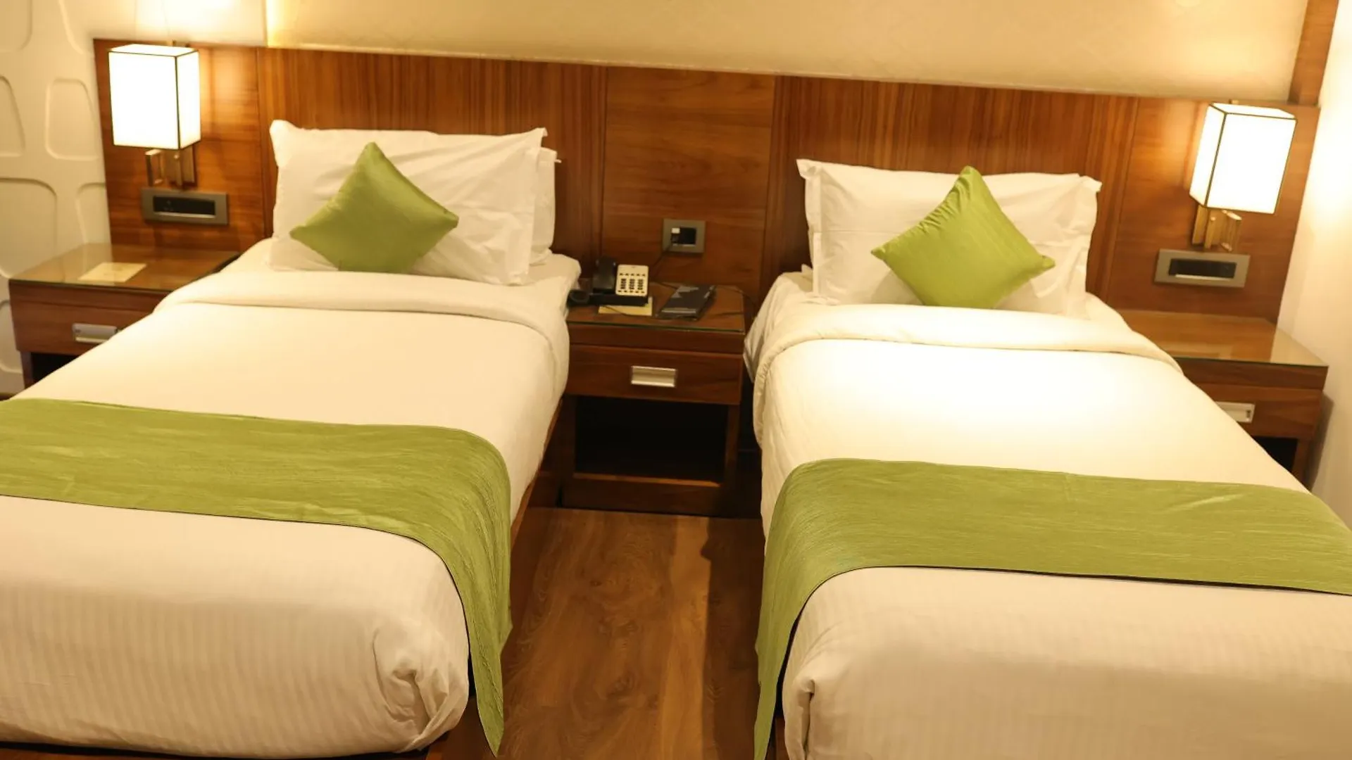 Hotel Ceasar Palace Kottayam Indien